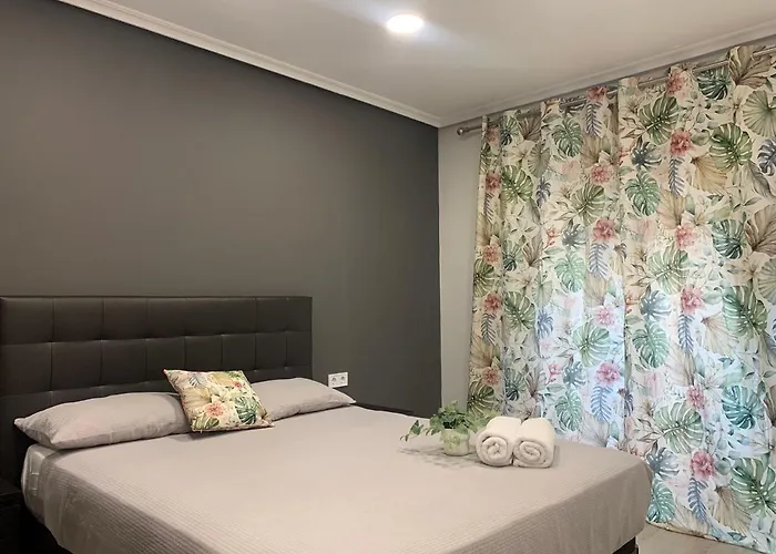 Apartament Deluxe Madrid Centro , Parking Free